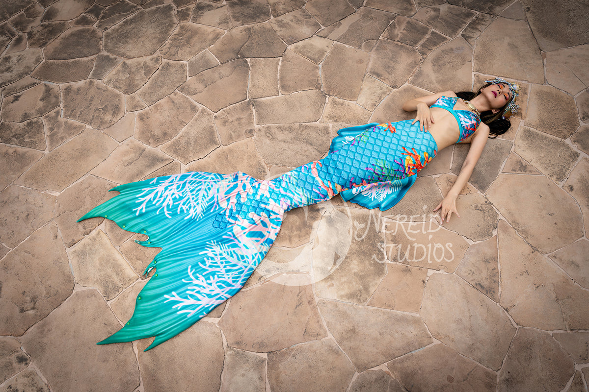 mermaid dress up tail Lost Beauty swimmable Shoe Size:31 EU (13 Little Kid US) REVOLVE NBD CELENIA MAXI Tantalize King Triton at long sleeve sparkly dress