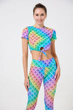 Load image into Gallery viewer, Scale Print Tie-front Cropped Tee