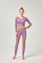 Load image into Gallery viewer, Scale Print Leggings
